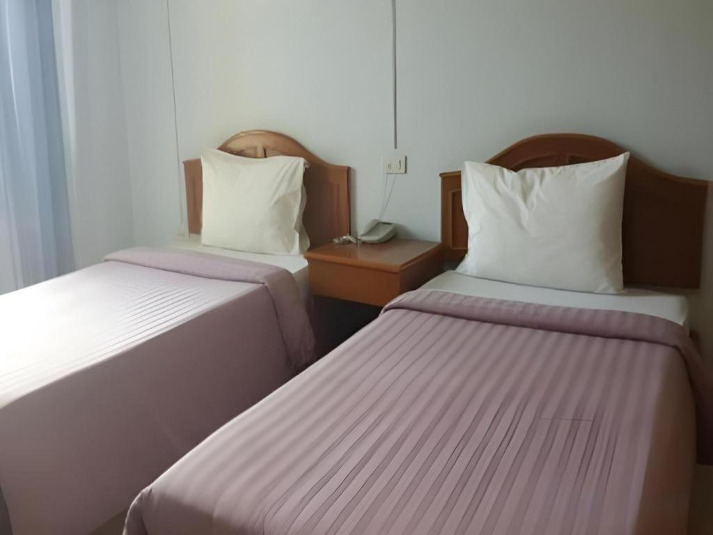 Ritzy House Hotel Csumphon Kültér fotó