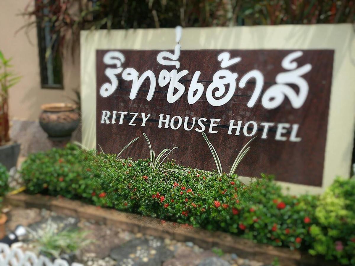 Ritzy House Hotel Csumphon Kültér fotó